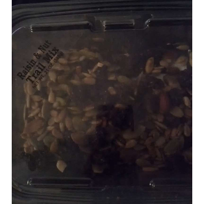 Raisin & Nut Trail Mix