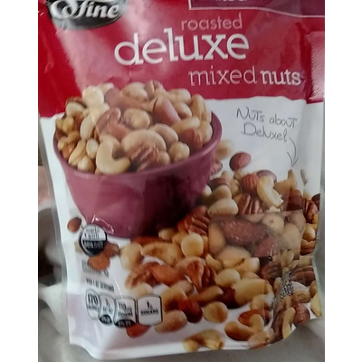 Roasted Deluxe Mixed Nuts