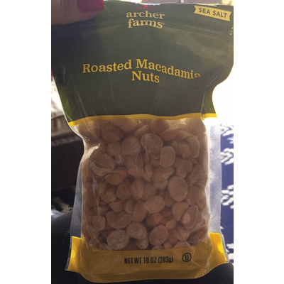 Roasted Macadamia Nuts