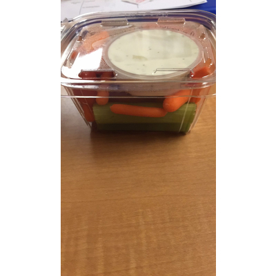 G & G Vegetable Tray & Dip