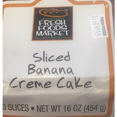 Sliced Banana Creme Cake