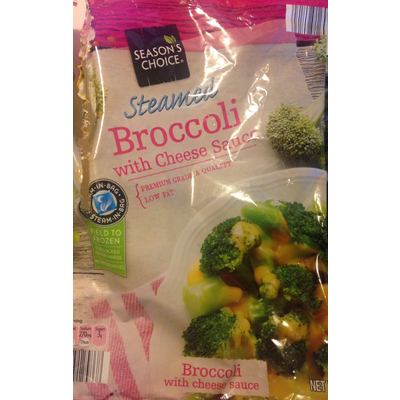 Steamed Broccoli with Cheese Sauce