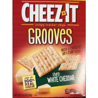 Grooves Crispy Cracker Chips, Sharp White Cheddar