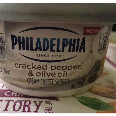 Cracked Pepper & Olive Oil Cream Cheese Spread