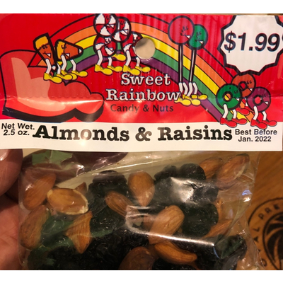 Almonds & Raisins