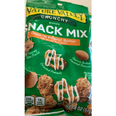 Crunchy Granola Snack Mix, Oats 'N Peanut Butter
