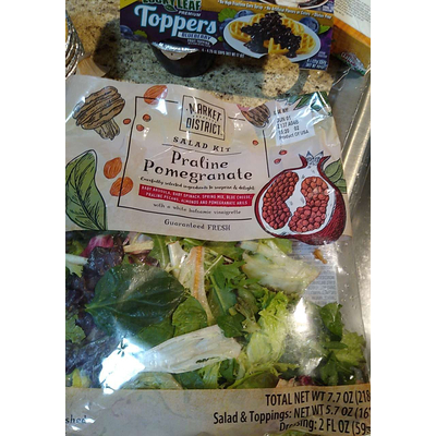 Praline Pomegranate Salad Kit
