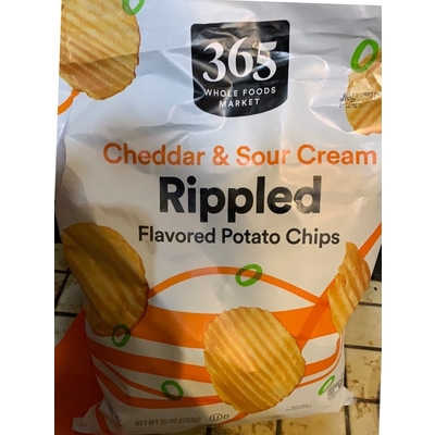 Cheddar & Sour Cream Rippled Flavored Potato Chips