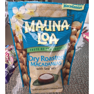 Dry Roasted Macadamias with Sea Salt
