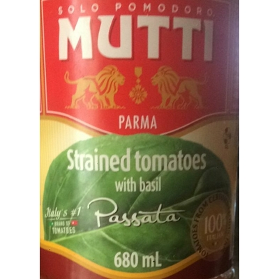 Passata Strained Tomatoes with Basil